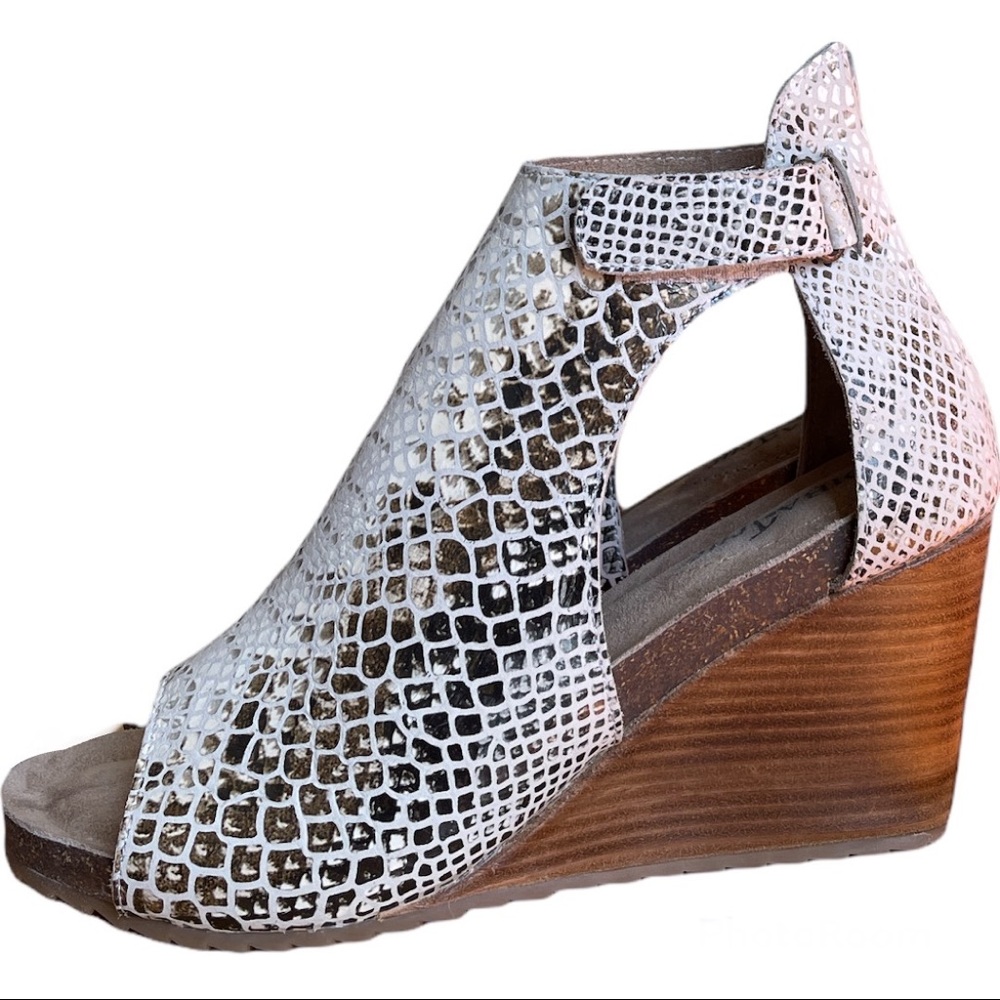 Diba True New Year Snake Peep Toe Wedge